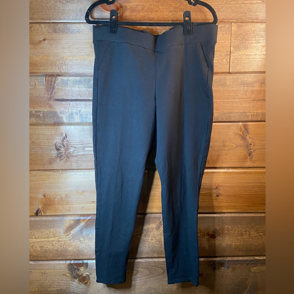 Torrid Black Cotton Blend Pants Torrid Size 2 -
size 18/20 💕🖤